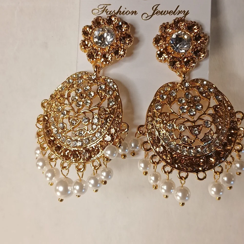 Gold Tone Pearls And Purple Stones Pierced Earrings
